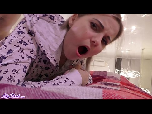 ❤️ Umama o-Sexy uyagwinya kanye nocansi lwe-pregistyle - cum close up Izocansi kithi zu.pornoincest.ru ️❤